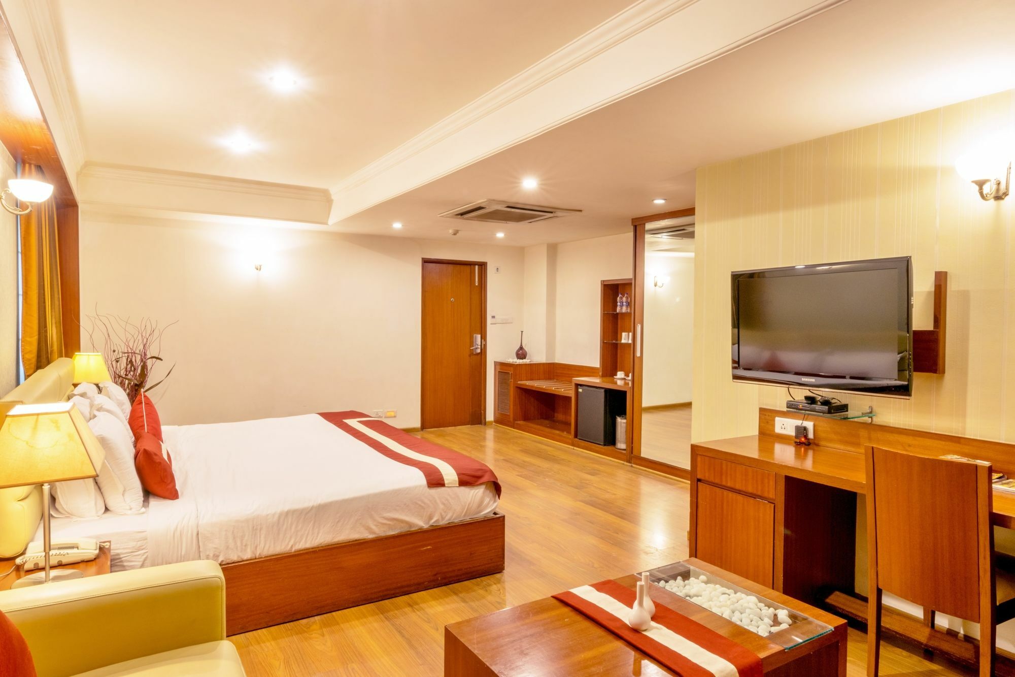 Octave Suites - Residency Rd Bangalore Luaran gambar